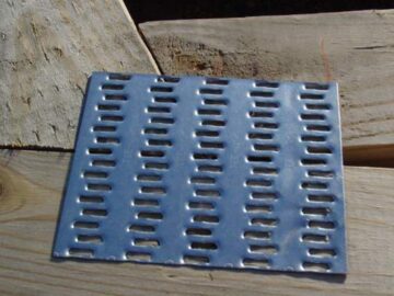 Metal plate connector